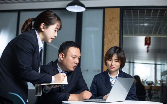 岗位多(duō)多(duō)，福利优厚，机会难得，锦天物(wù)业诚邀你的加入！